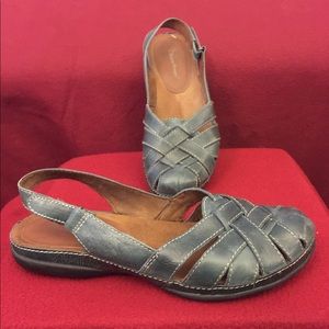 Bare Traps shoes - Size 8.5 - Good ***must sell***